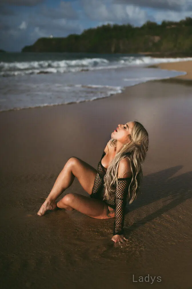 Brooke (28) – Call Girl & Independent Escort Service in Honolulu - Gallery Photo 5
