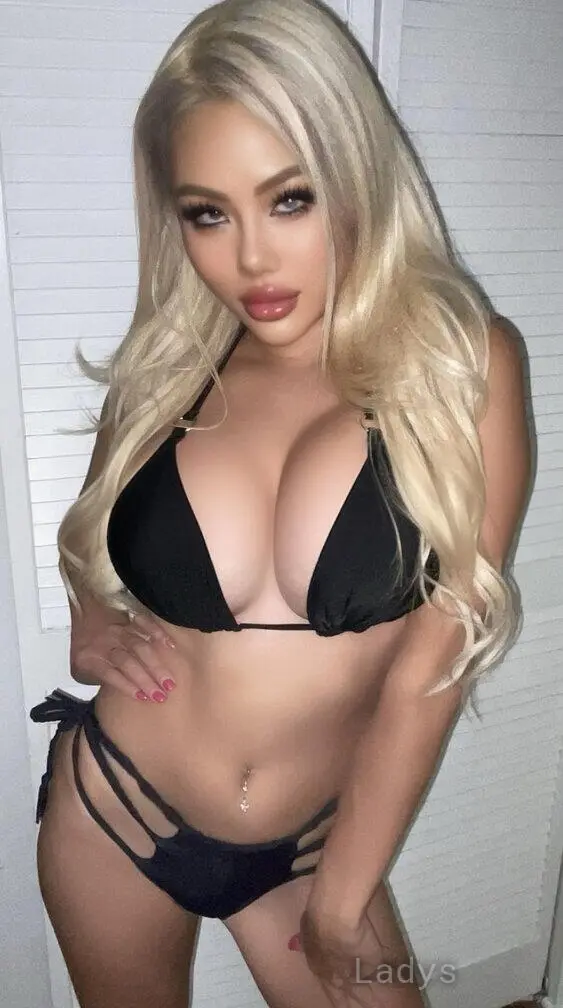 Natalie (22) – Call Girl & Independent Escort Service in Honolulu - Gallery Photo 2