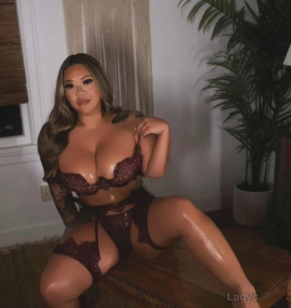 Melina (26) – Call Girl & Independent Escort Service in Honolulu - Gallery Photo 3