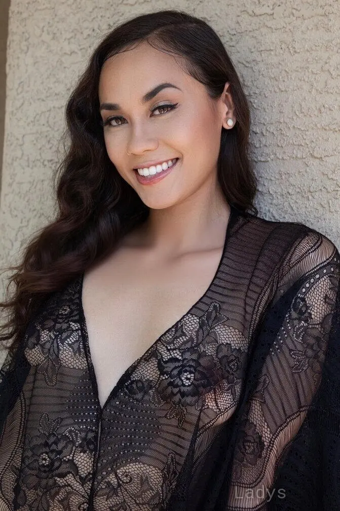 Ruby Skye (25) – Call Girl & Independent Escort Service in Honolulu - Gallery Photo 3
