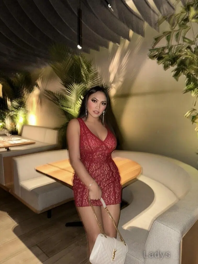Stefani Fox (25) – Call Girl & Independent Escort Service in Honolulu - Gallery Photo 3