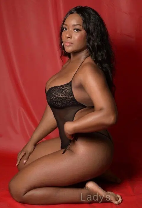 Salome (26) – Call Girl & Independent Escort Service in Hvar - Gallery Photo 2