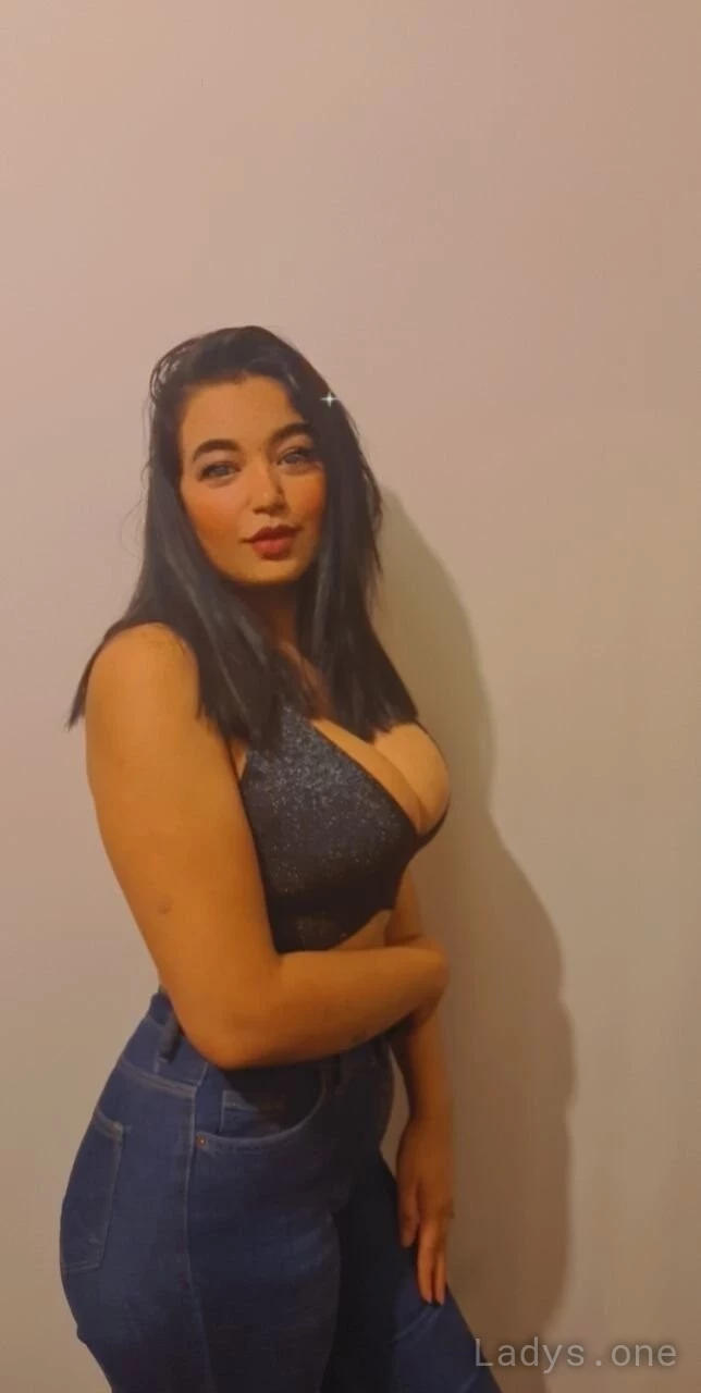 Luna (21) – Call Girl & Independent Escort Service in İzmit - Gallery Photo 3