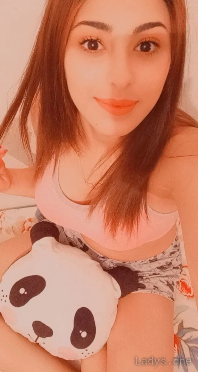 Ryta (20) – Call Girl & Independent Escort Service in İzmit - Gallery Photo 3