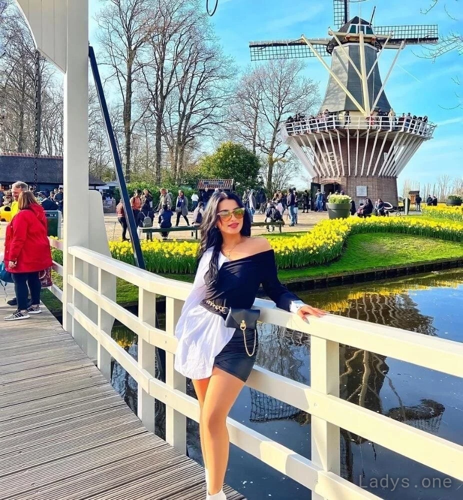 Malak (20) – Call Girl & Independent Escort Service in İzmit - Gallery Photo 5