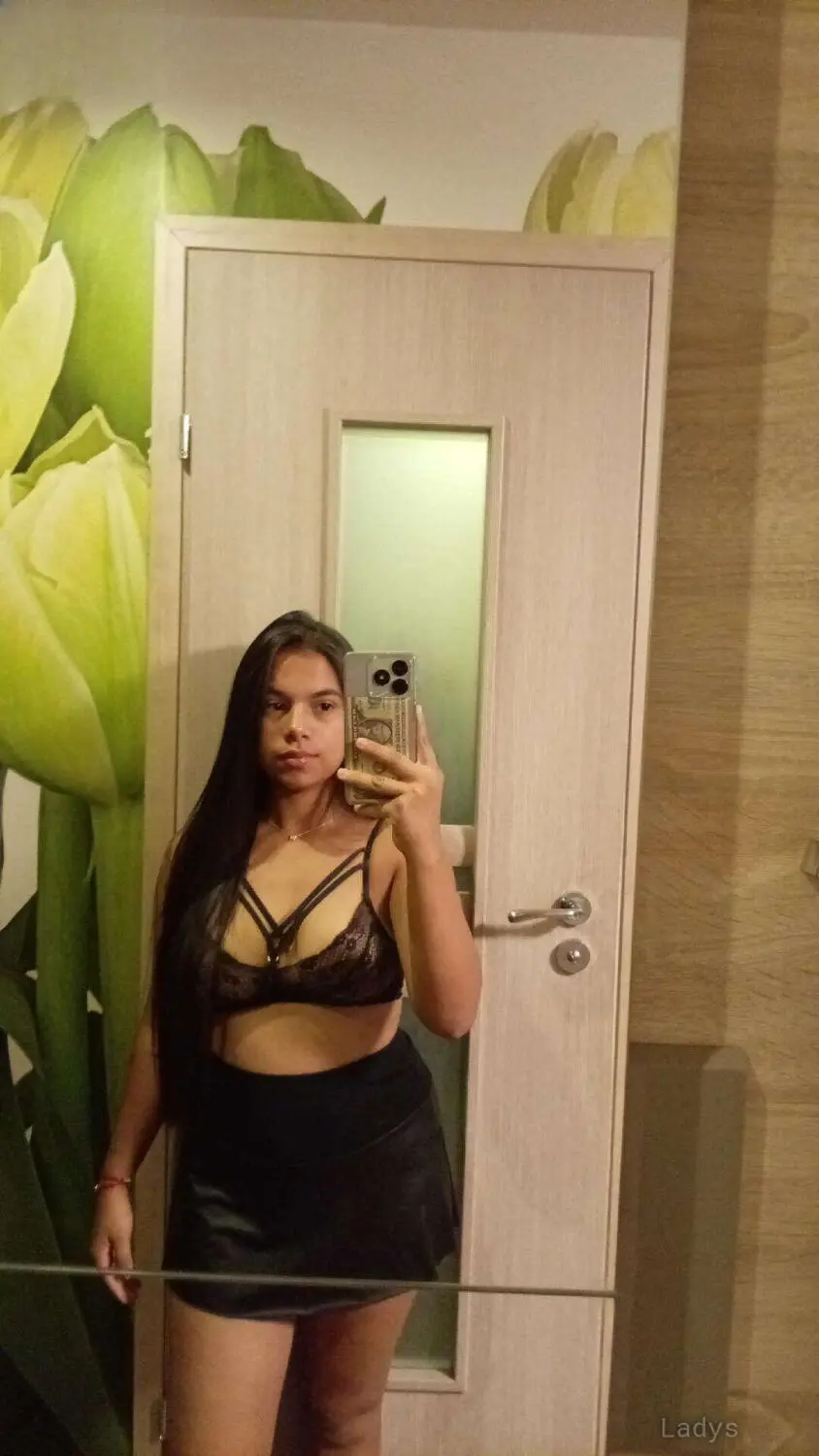 Isabella (21) – Call Girl & Independent Escort Service in Šiauliai - Gallery Photo 3