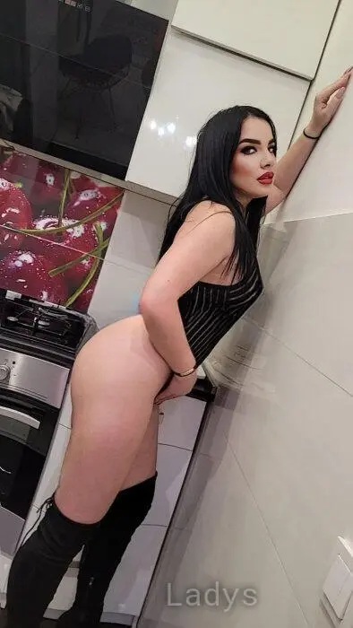 Kira (26) – Call Girl & Independent Escort Service in Šiauliai - Gallery Photo 3
