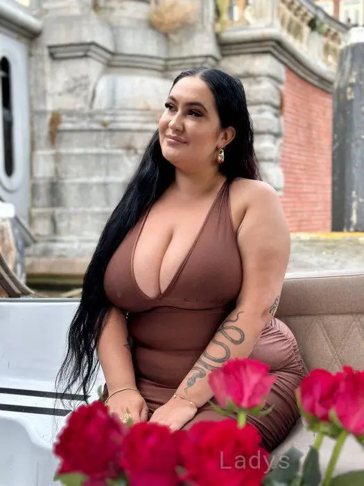 Rosina Lux (26) – Call Girl & Independent Escort Service in Ibiza - Gallery Photo 2