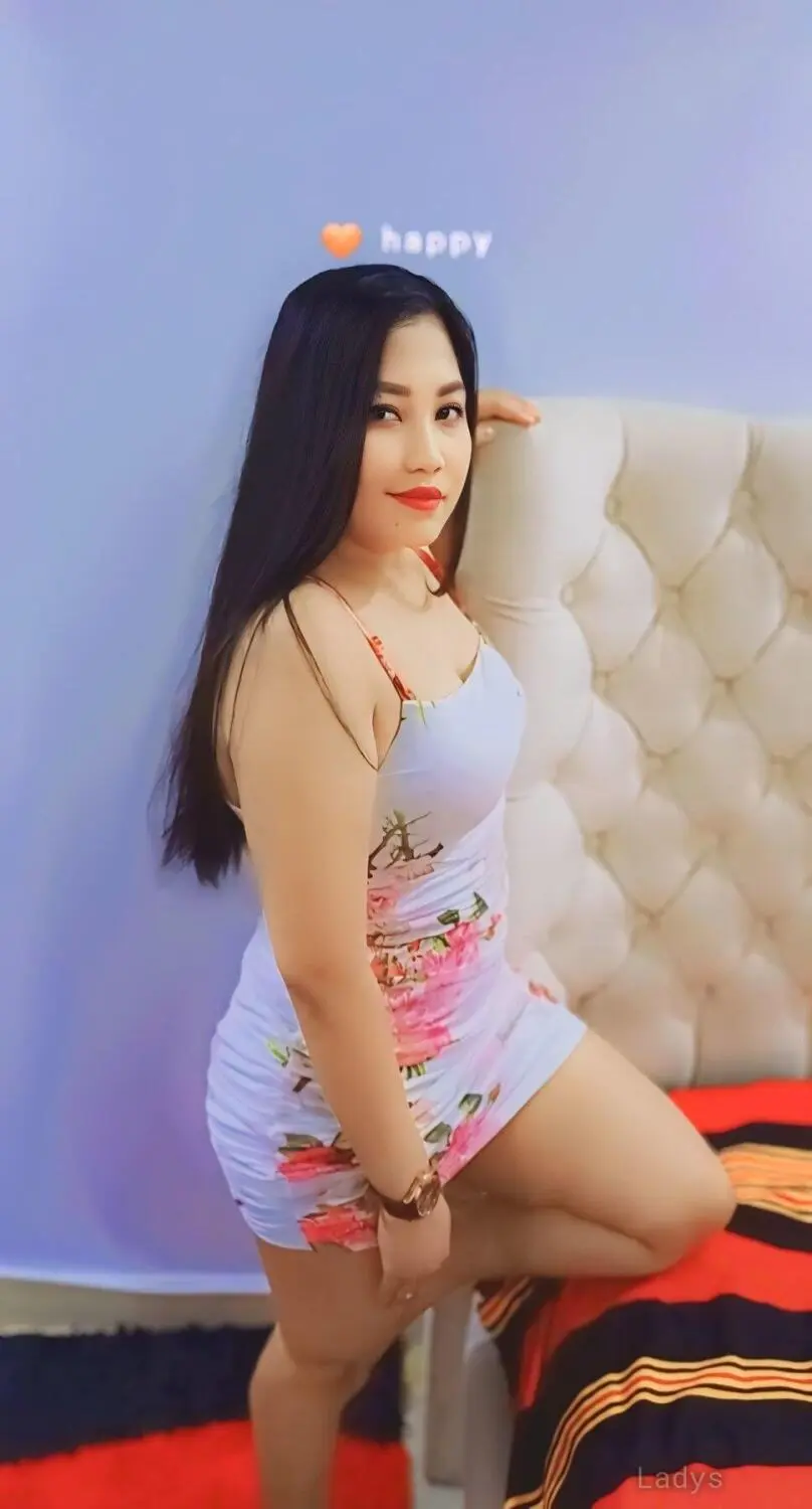 Caroline (20) – Call Girl & Independent Escort Service in ‘Ibrī - Gallery Photo 2