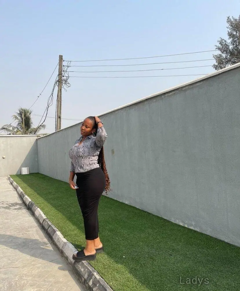 Ariella (22) – Call Girl & Independent Escort Service in Ikeja - Gallery Photo 4
