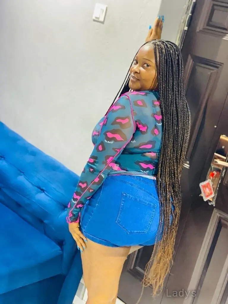 Berry (31) – Call Girl & Independent Escort Service in Ikeja - Gallery Photo 3