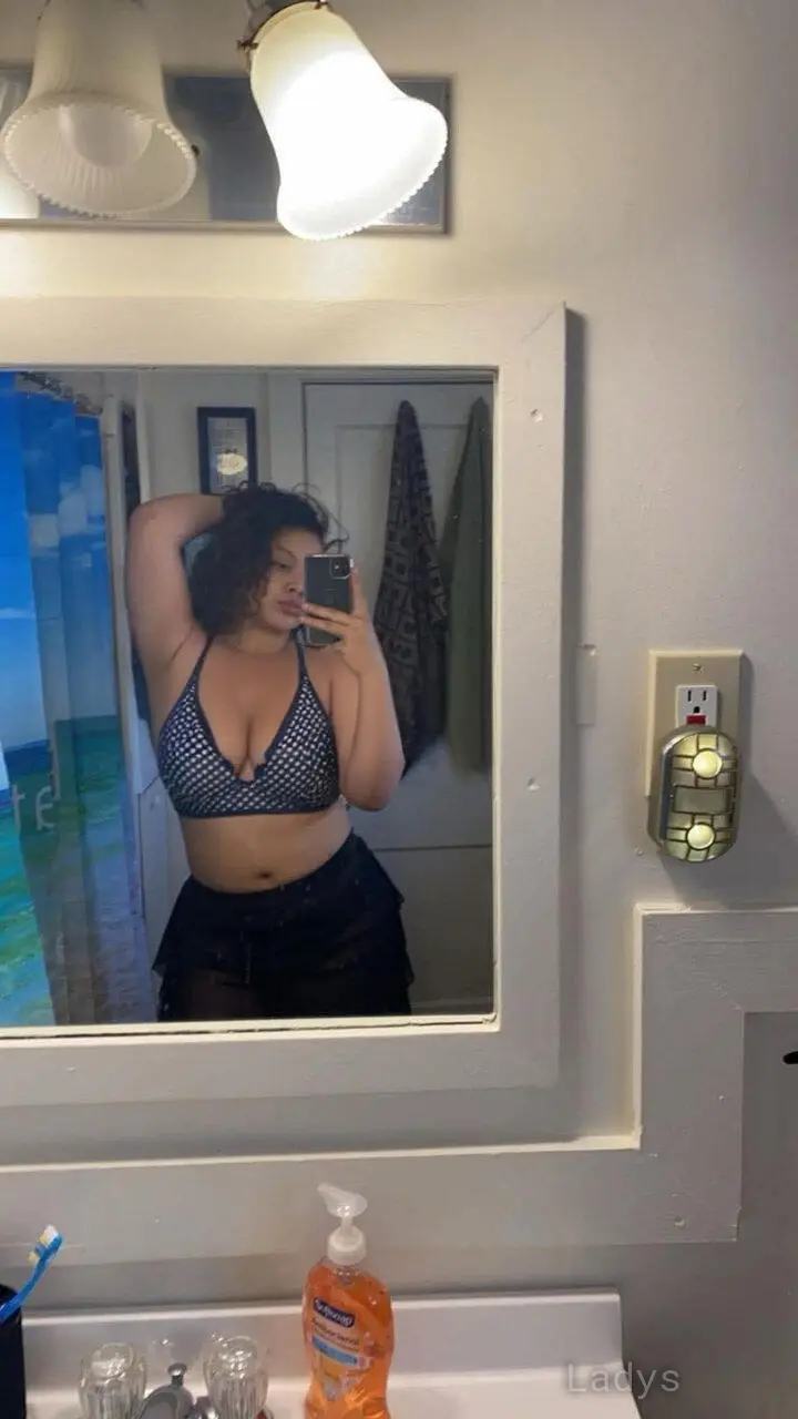 Konna (25) – Call Girl & Independent Escort Service in Indianapolis - Gallery Photo 3