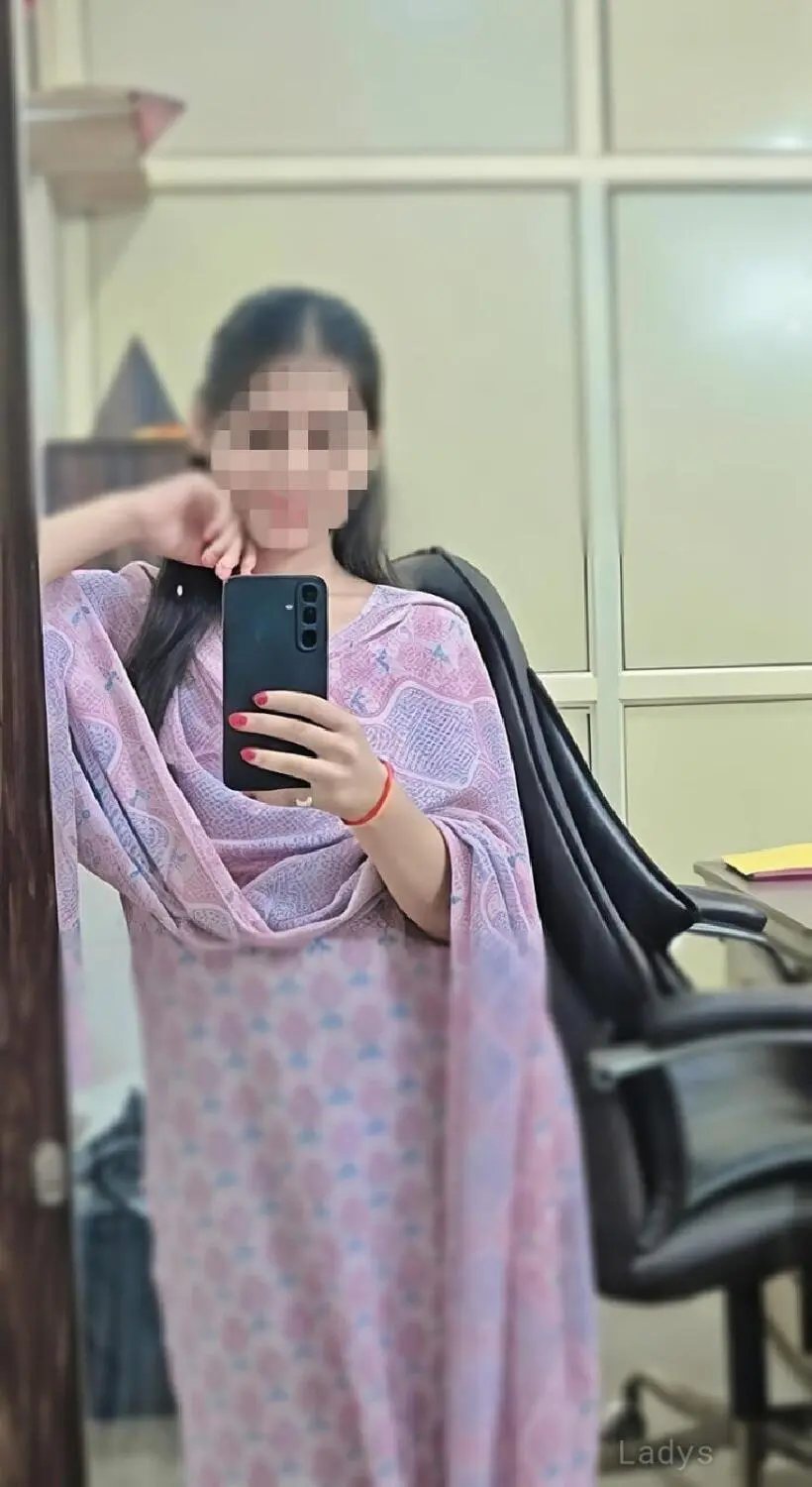Nisha (22) – Call Girl & Independent Escort Service in Indore - Gallery Photo 2