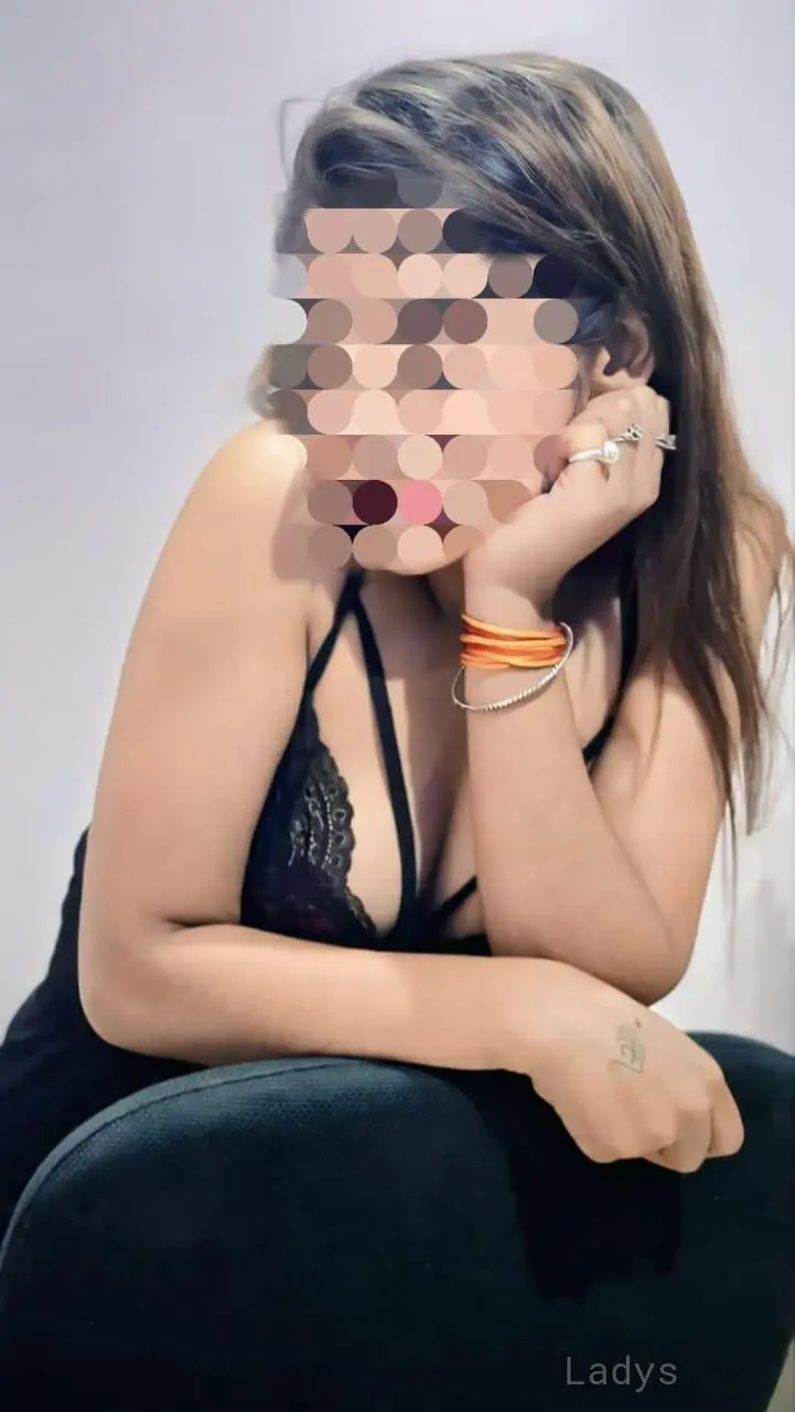Gabrielle (23) – Call Girl & Independent Escort Service in Indore - Gallery Photo 2
