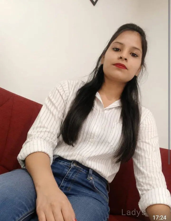 Alisha (22) – Call Girl & Independent Escort Service in Indore - Gallery Photo 2