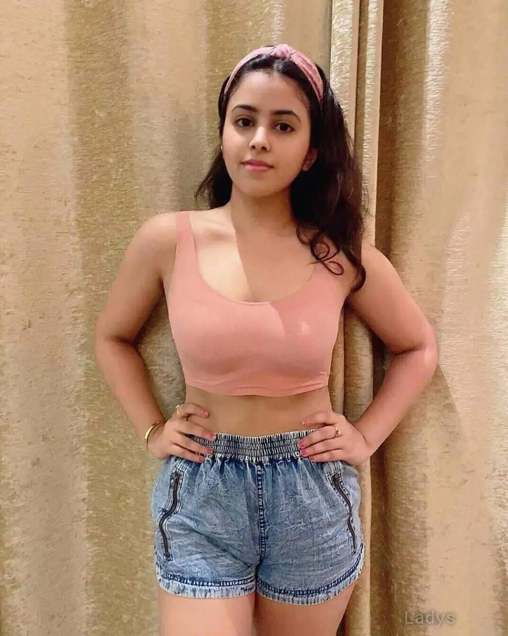 Ola (21) – Call Girl & Independent Escort Service in Indore - Gallery Photo 2