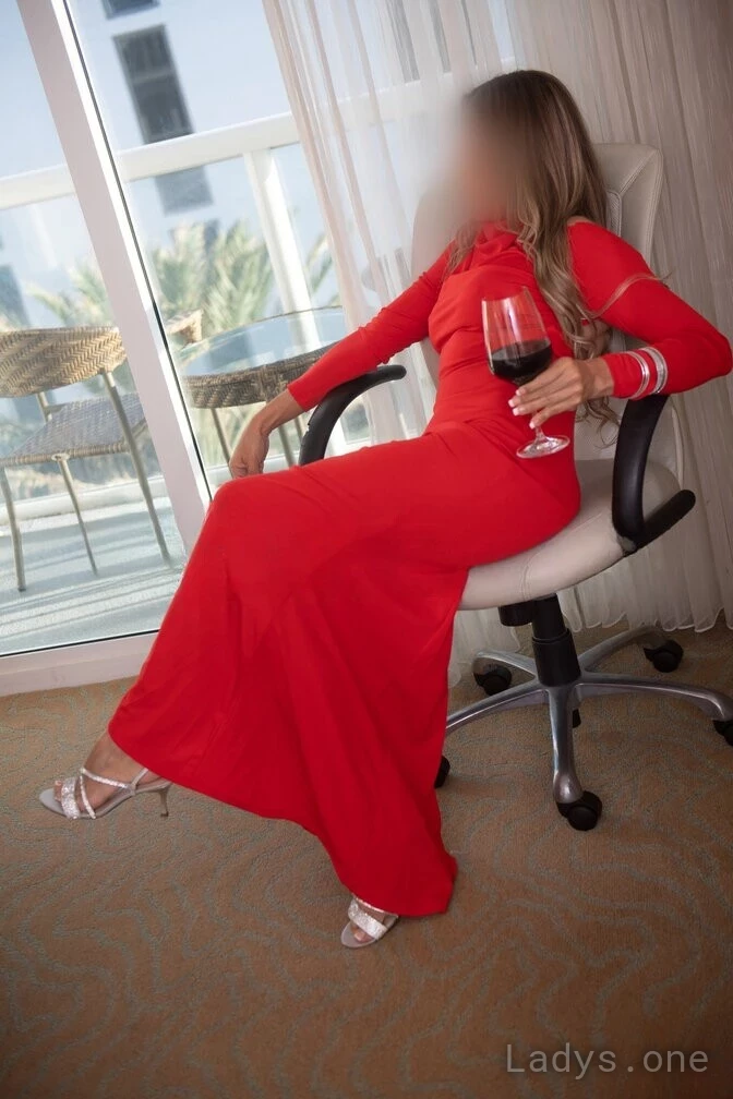Linda (35) – Call Girl & Independent Escort Service in Inner Harbor - Gallery Photo 3