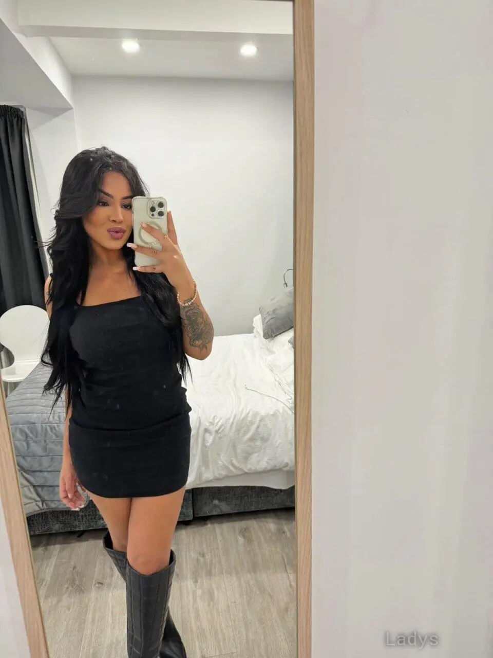 Luana (21) – Call Girl & Independent Escort Service in Interlaken - Gallery Photo 5