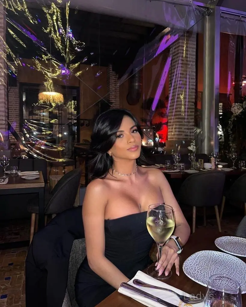 Mila (27) – Call Girl & Independent Escort Service in Inverness - Gallery Photo 5