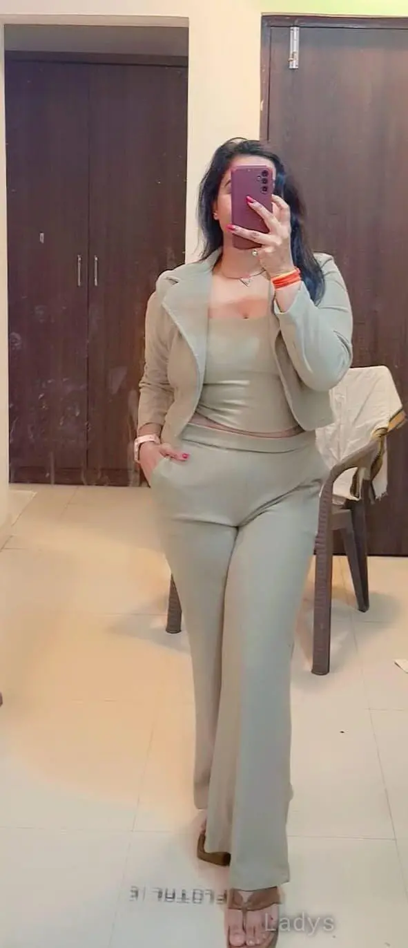 Aahana (24) – Call Girl & Independent Escort Service in Jaipur - Gallery Photo 6