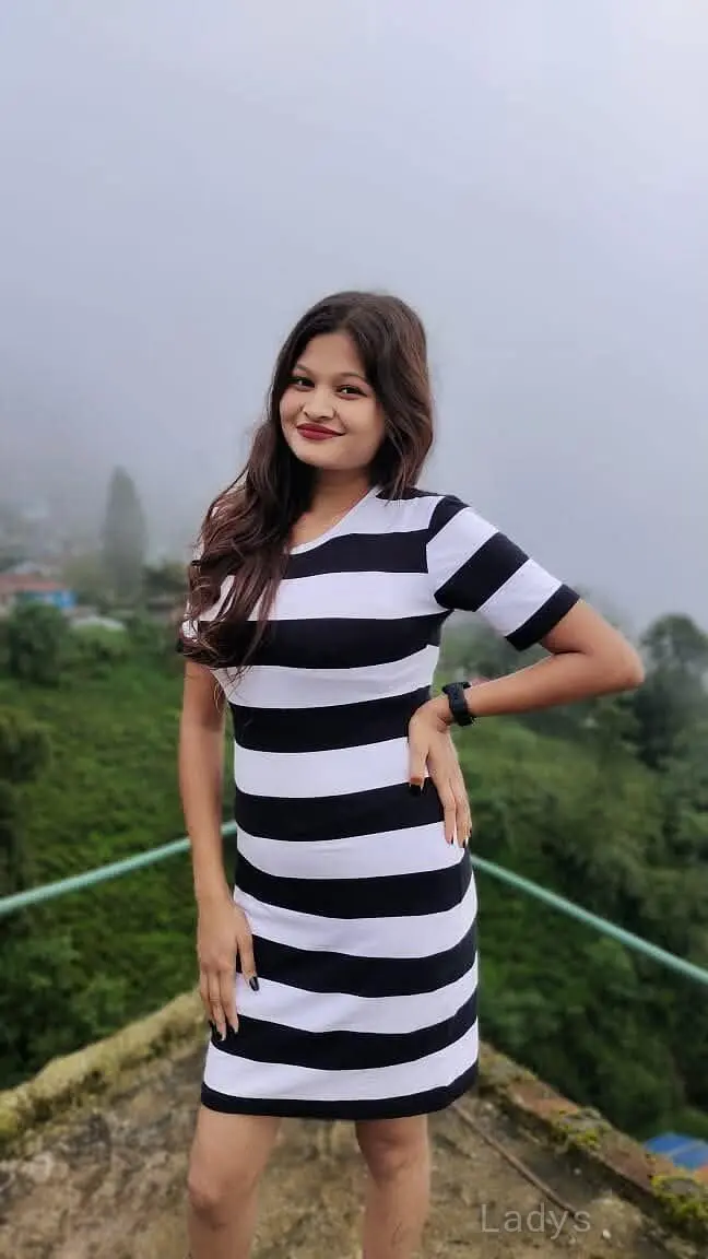 Shagun (27) – Call Girl & Independent Escort Service in Jaipur - Gallery Photo 4