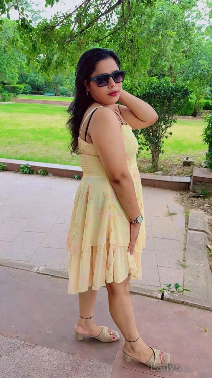 Payal (24) – Call Girl & Independent Escort Service in Jaipur - Gallery Photo 3