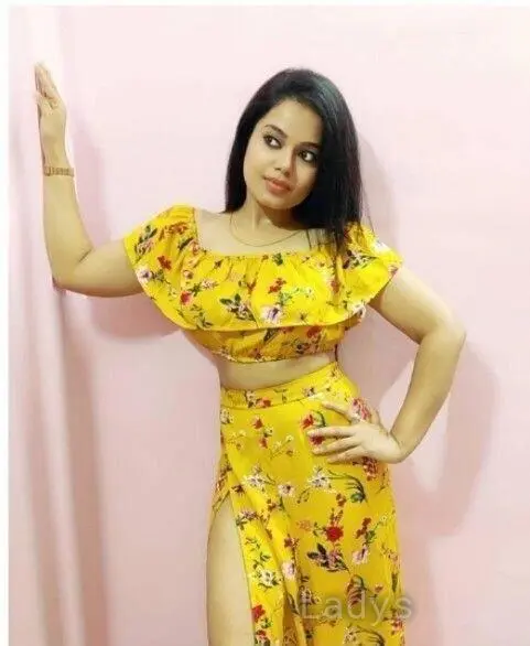 Kavya (23) – Call Girl & Independent Escort Service in Jammu - Gallery Photo 4