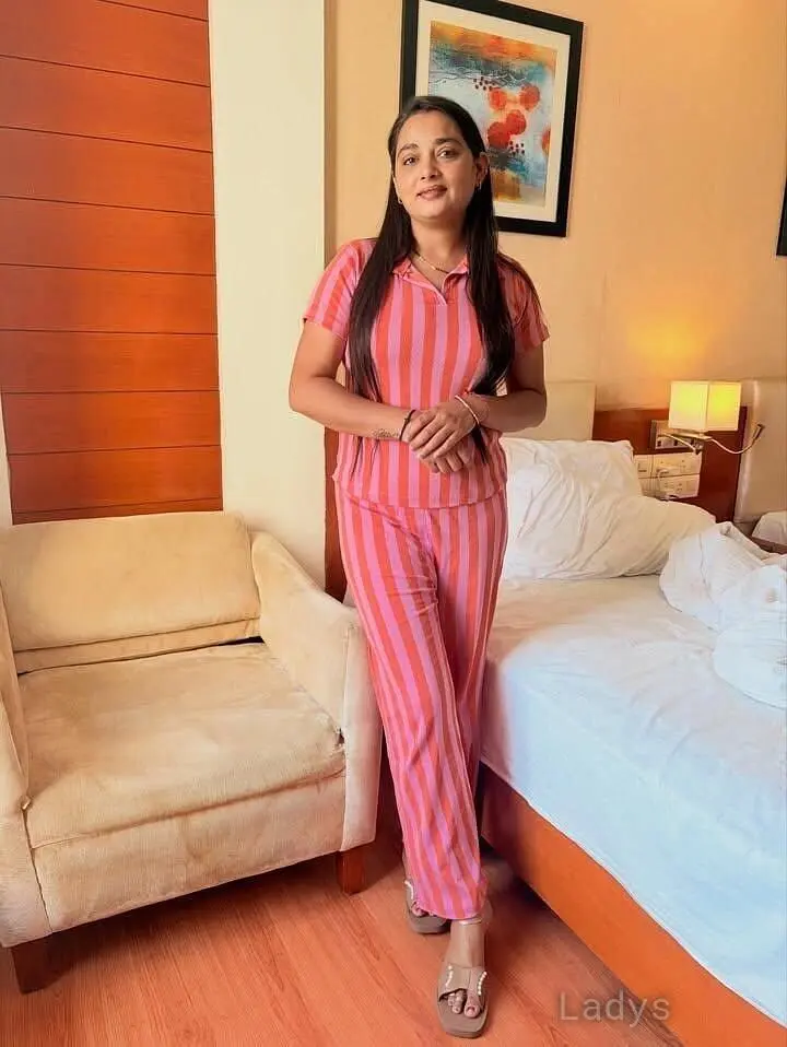 Prianka (22) – Call Girl & Independent Escort Service in Jamnagar - Gallery Photo 3