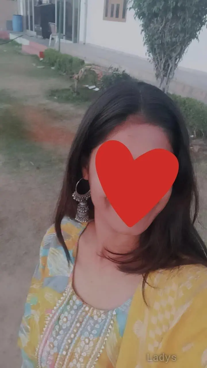 Richa (21) – Call Girl & Independent Escort Service in Jamnagar - Gallery Photo 5