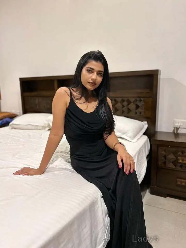 Anushka (22) – Call Girl & Independent Escort Service in Jamnagar - Gallery Photo 2