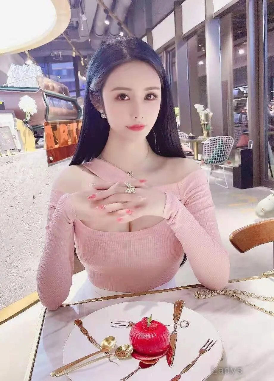 Bella (23) – Call Girl & Independent Escort Service in Jiangjin - Gallery Photo 4