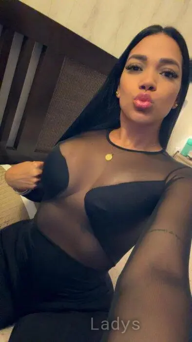 Melissa (24) – Call Girl & Independent Escort Service in Köln - Gallery Photo 5