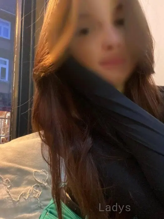 Kathryn (23) – Call Girl & Independent Escort Service in Köln - Gallery Photo 2