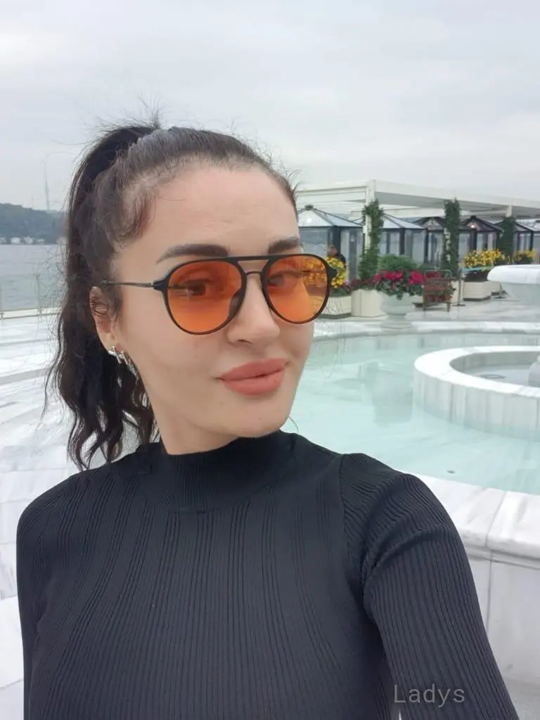Rose (23) – Call Girl & Independent Escort Service in Kaifeng - Gallery Photo 2
