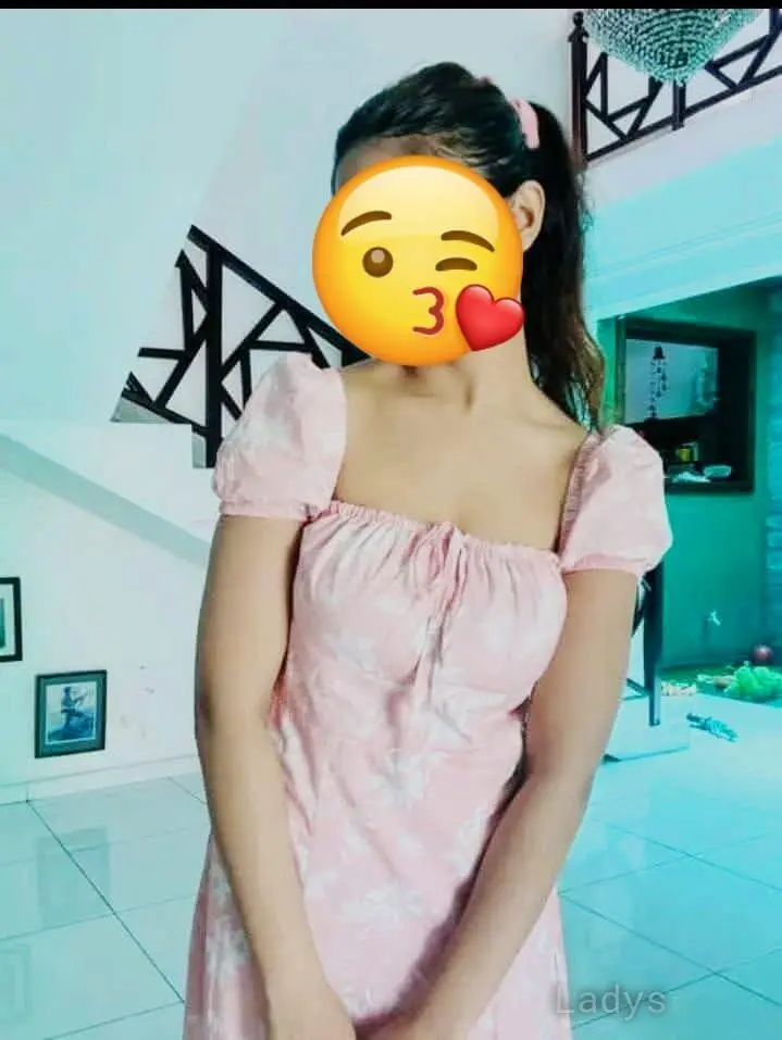 Eshani (25) – Call Girl & Independent Escort Service in Kandy - Gallery Photo 3
