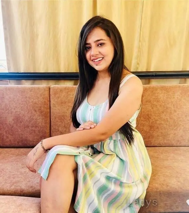 Kavya (23) – Call Girl & Independent Escort Service in Kanpur - Gallery Photo 2