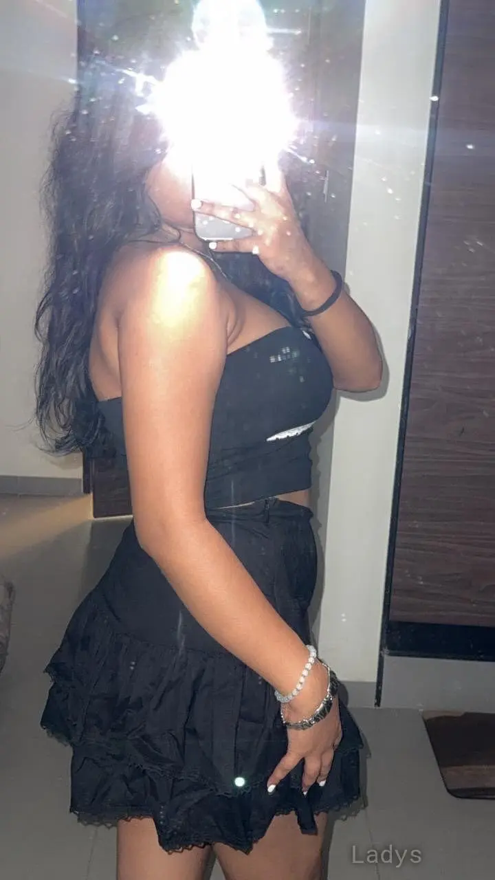 Ayushi (20) – Call Girl & Independent Escort Service in Kathmandu - Gallery Photo 3