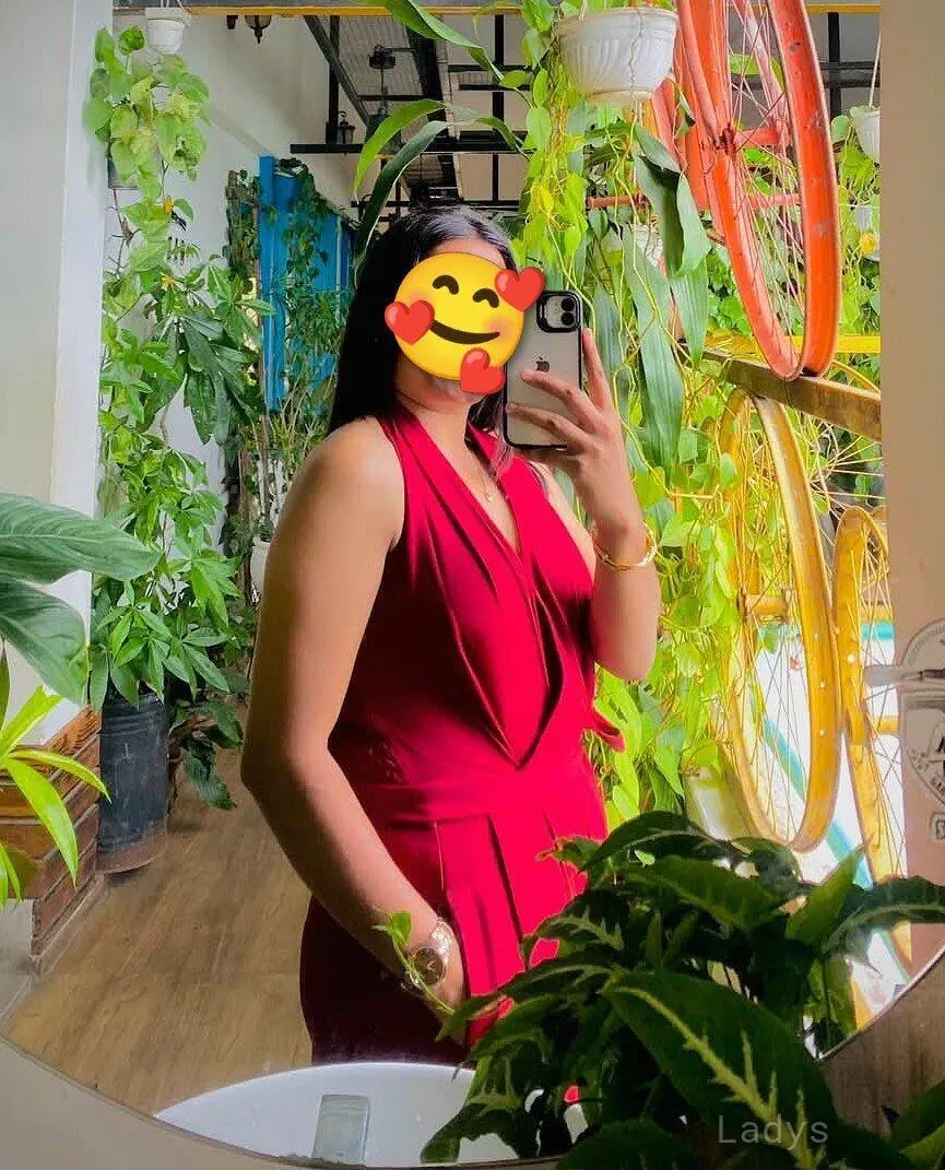 Karuna (28) – Call Girl & Independent Escort Service in Kathmandu - Gallery Photo 2