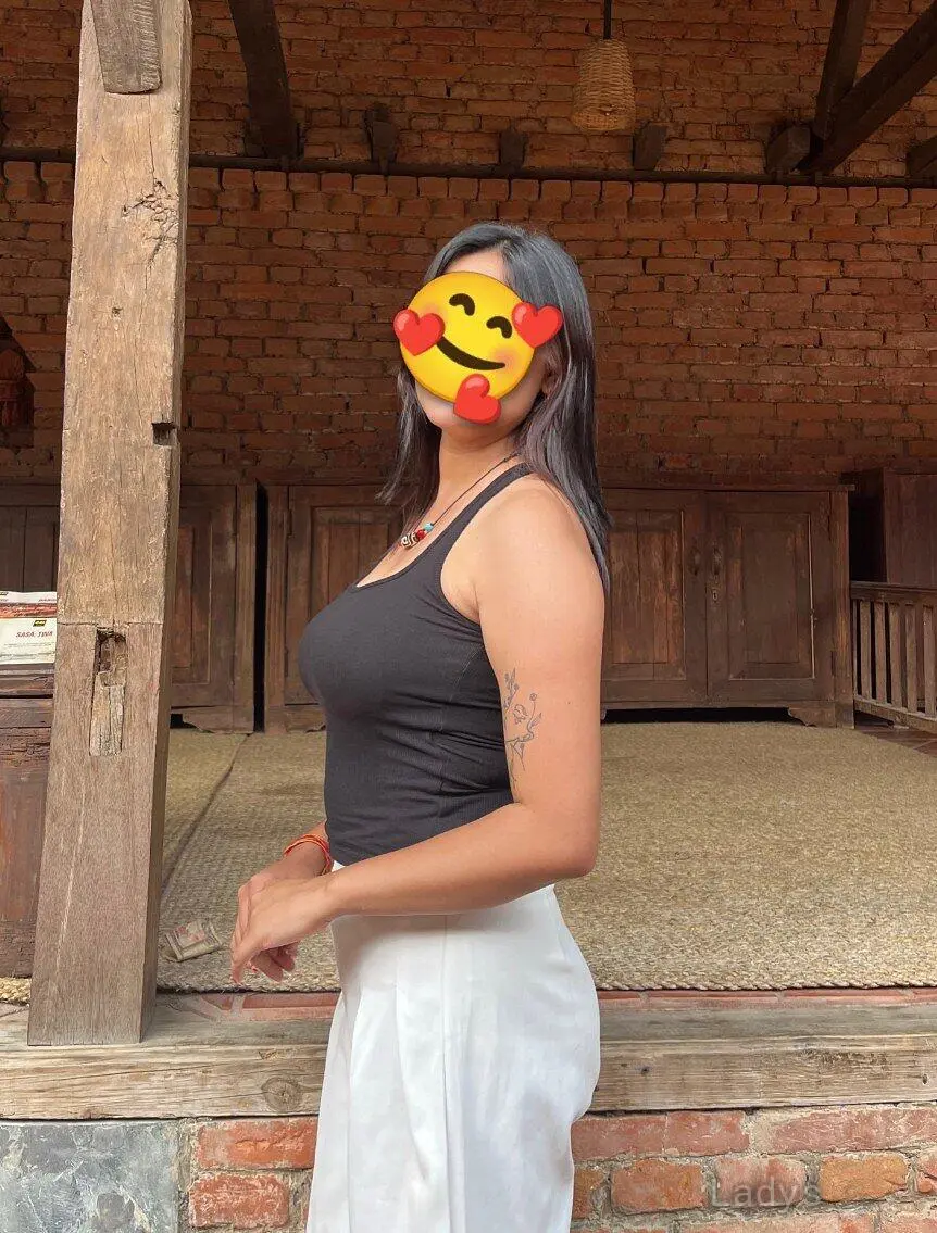 Neharika (24) – Call Girl & Independent Escort Service in Kathmandu - Gallery Photo 2