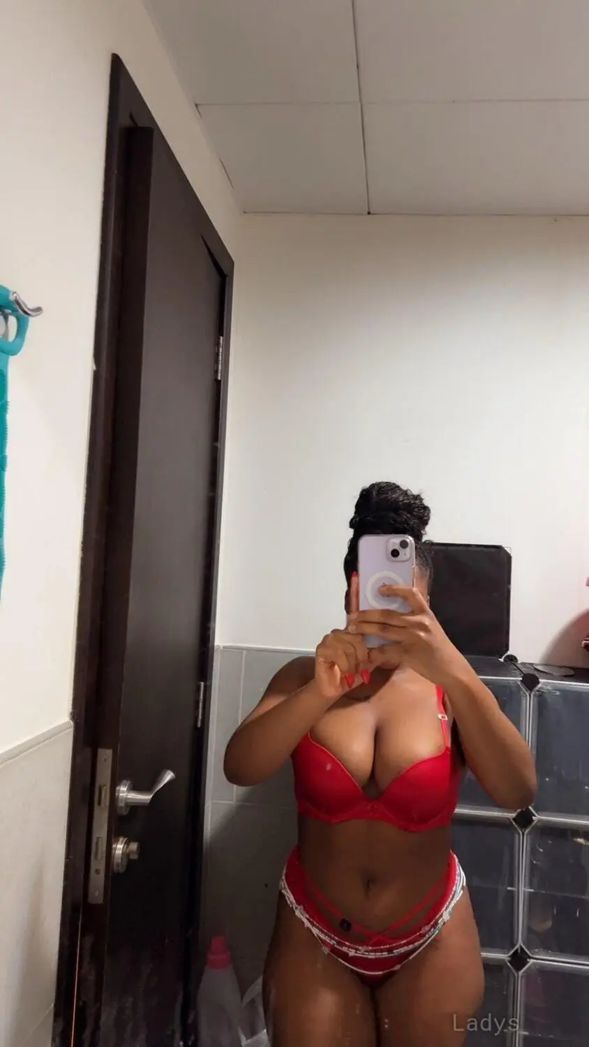 Dolly (29) – Call Girl & Independent Escort Service in Kathmandu - Gallery Photo 3