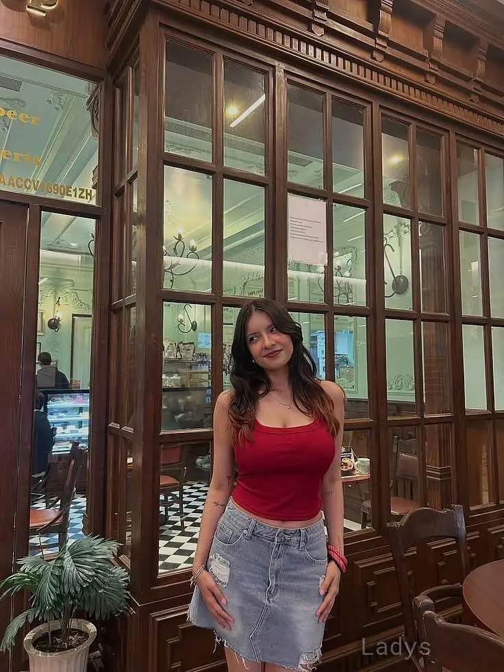 Cora (21) – Call Girl & Independent Escort Service in Kathmandu - Gallery Photo 3