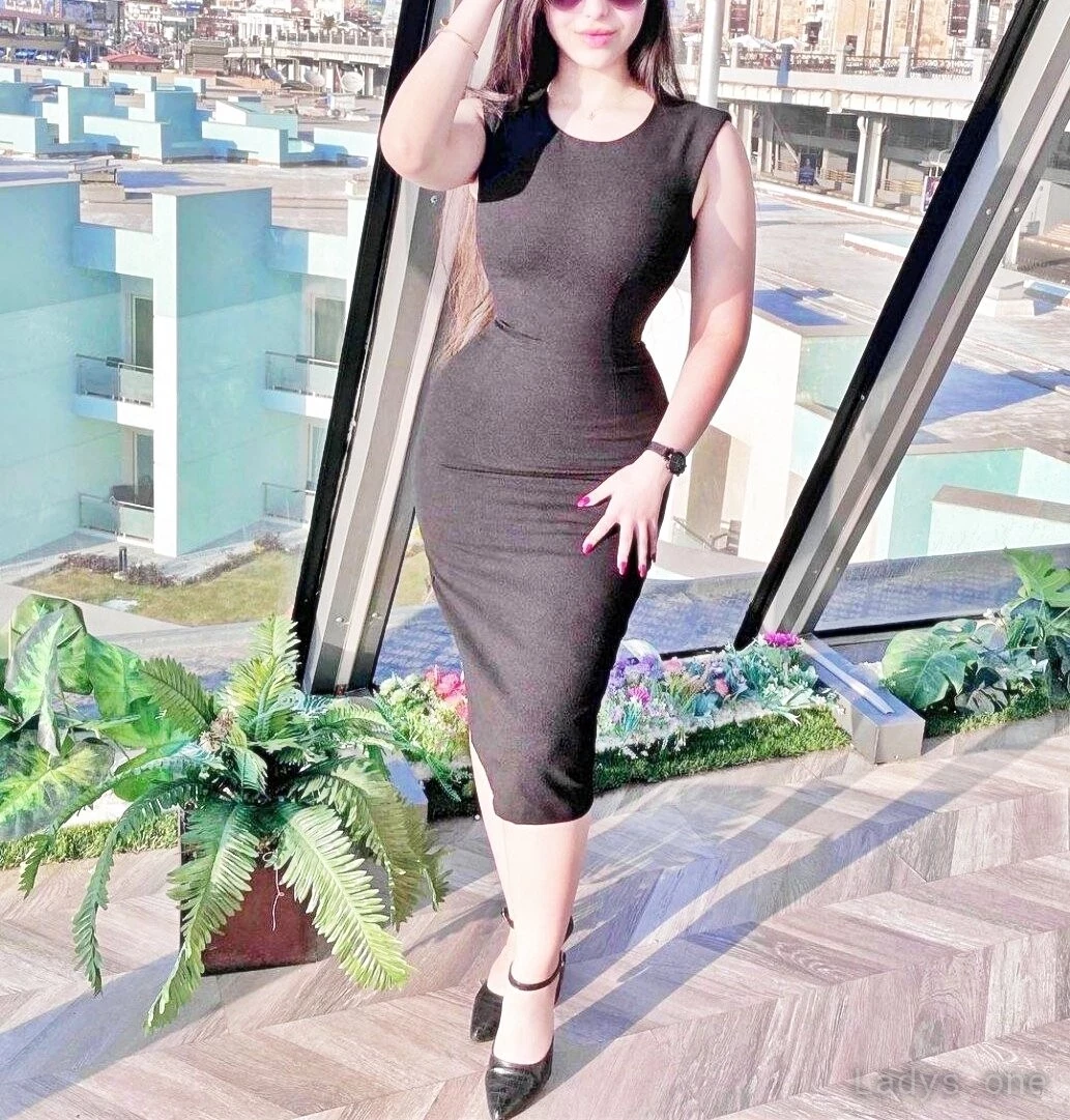 Nour (25) – Call Girl & Independent Escort Service in Al Khuşūş - Gallery Photo 4