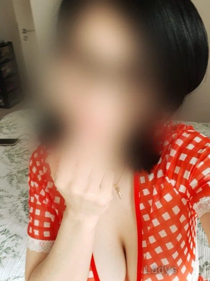 Vania (25) – Call Girl & Independent Escort Service in Kitakyushu - Gallery Photo 8