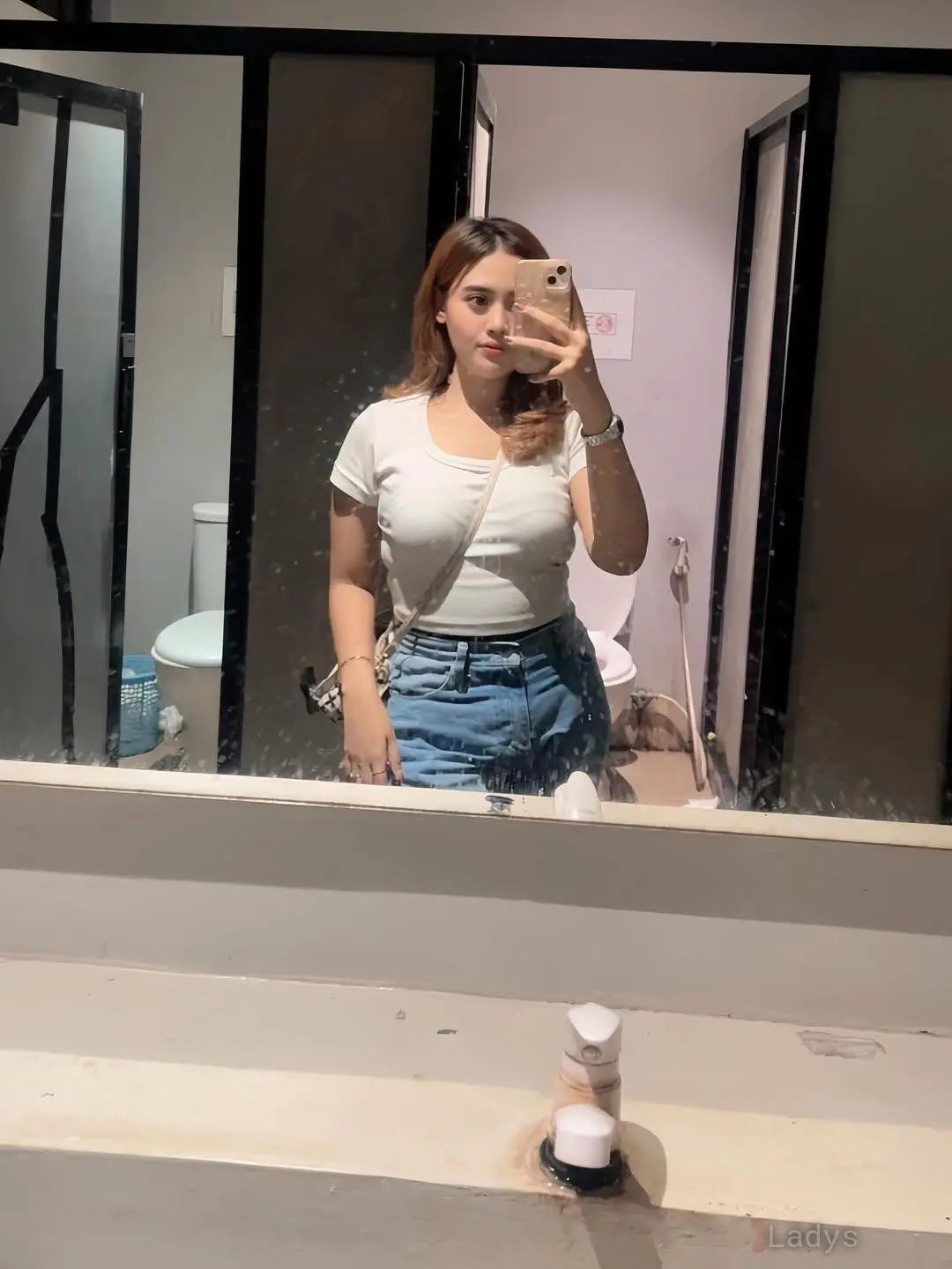Nerinu (23) – Call Girl & Independent Escort Service in Klang - Gallery Photo 2