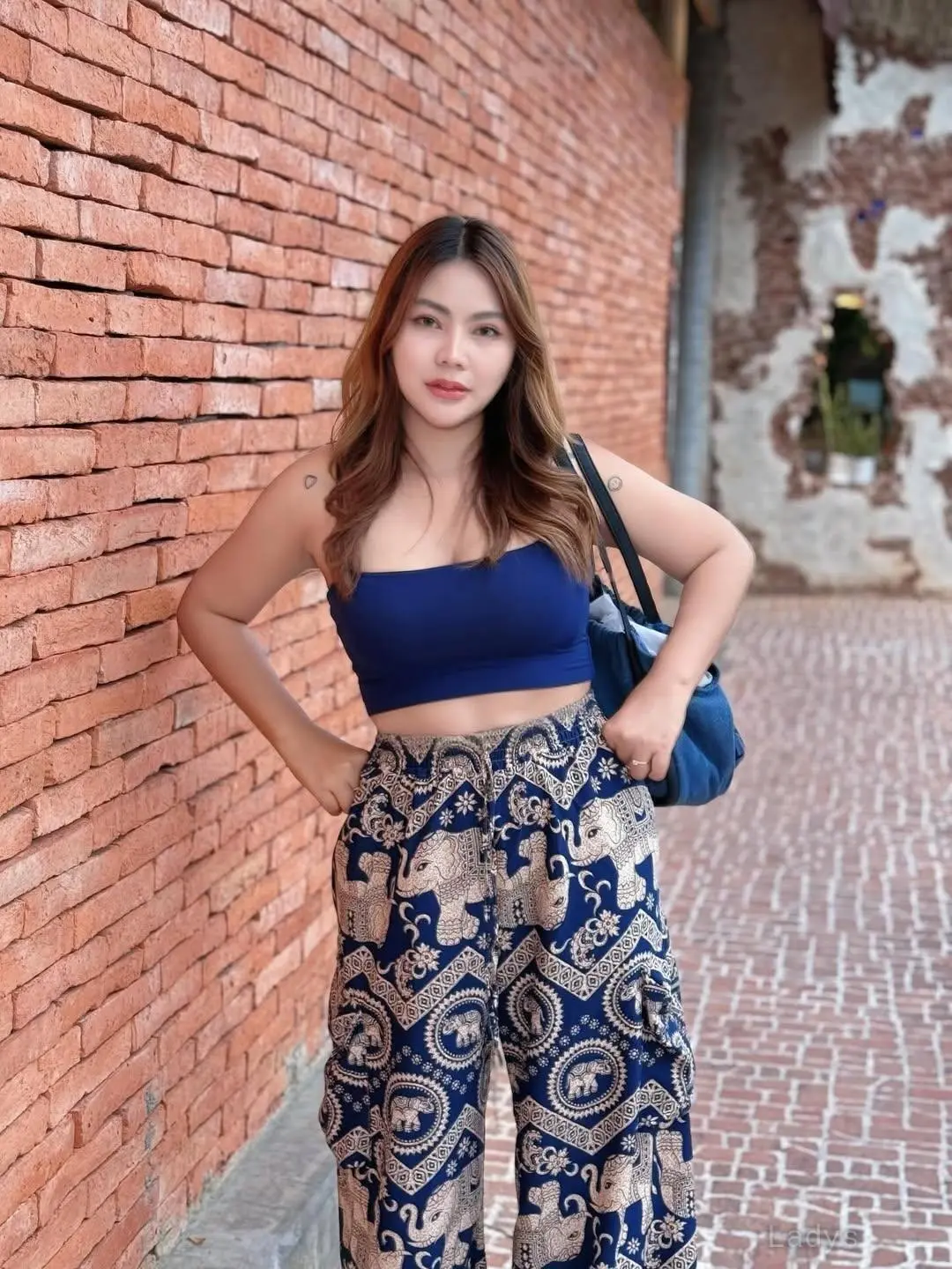 Asmi (23) – Call Girl & Independent Escort Service in Ko Phi Phi - Gallery Photo 2