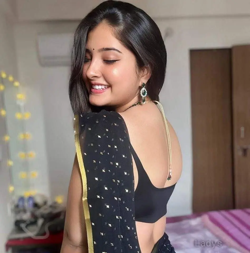 Oshna (27) – Call Girl & Independent Escort Service in Kochi - Gallery Photo 2