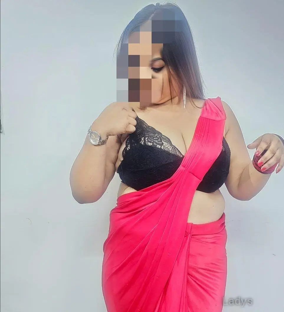 Ella (28) – Call Girl & Independent Escort Service in Kolhāpur - Gallery Photo 2