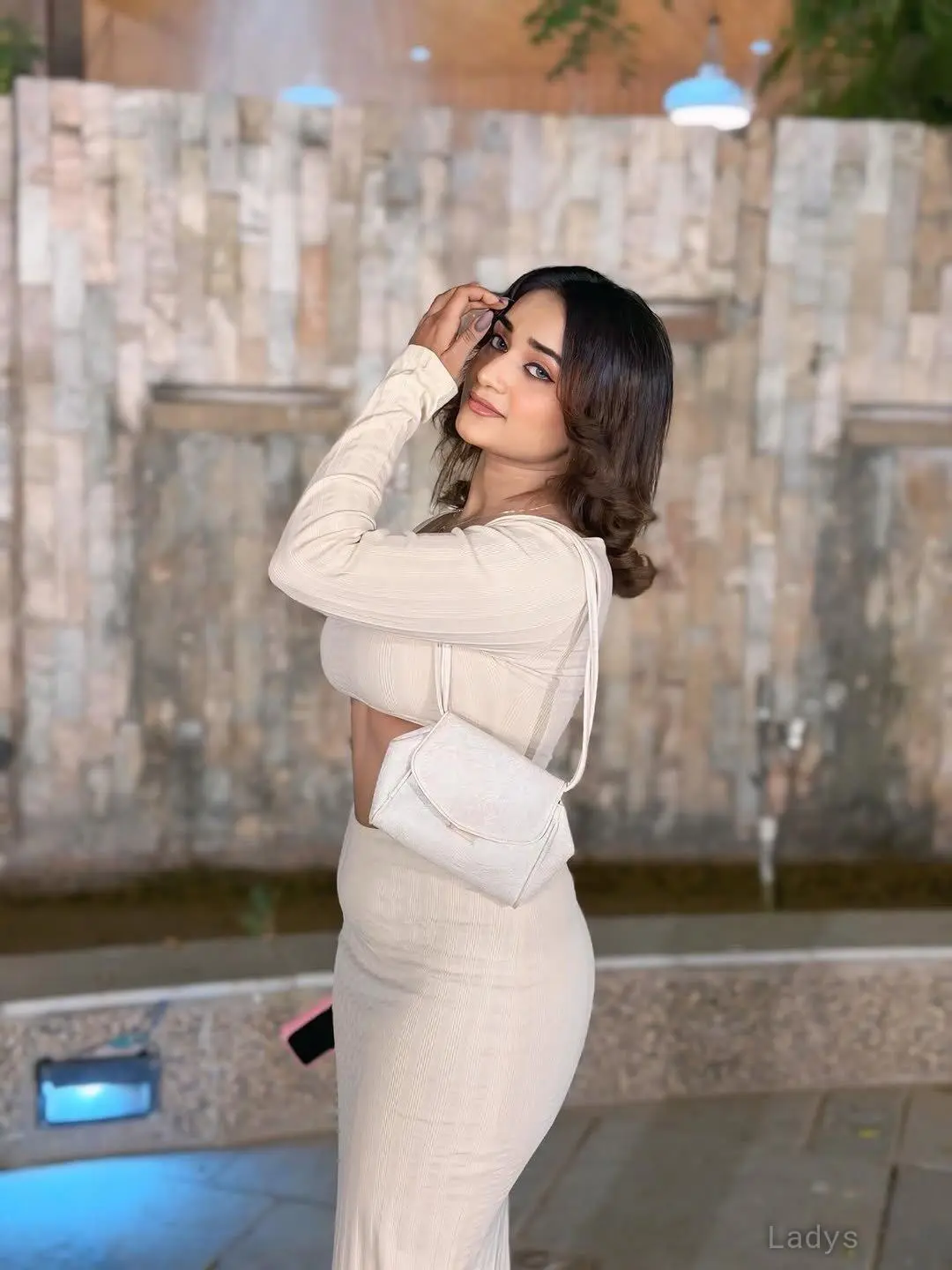Shreya (23) – Call Girl & Independent Escort Service in Kolhāpur - Gallery Photo 2