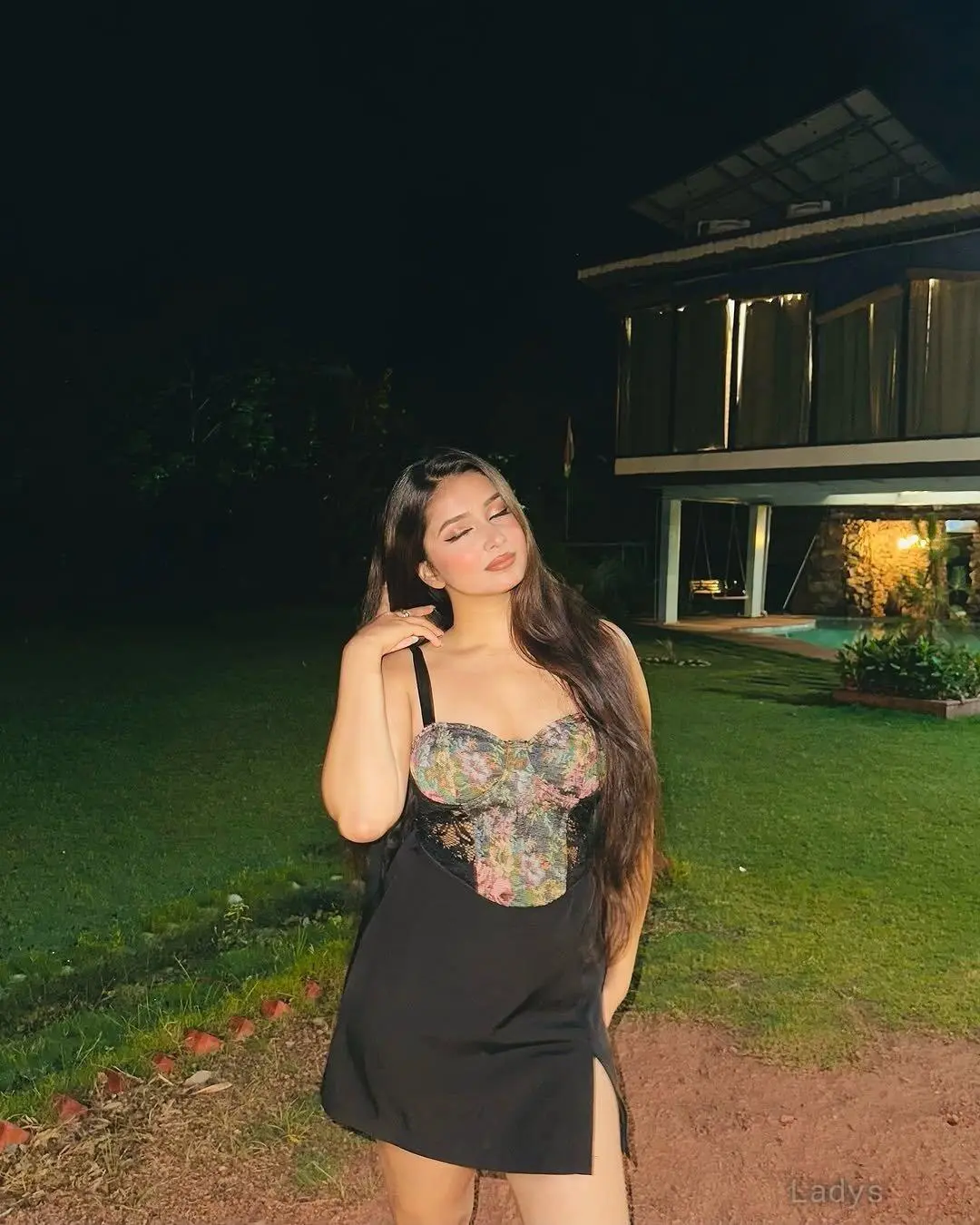 Anvi (23) – Call Girl & Independent Escort Service in Kolhāpur - Gallery Photo 2