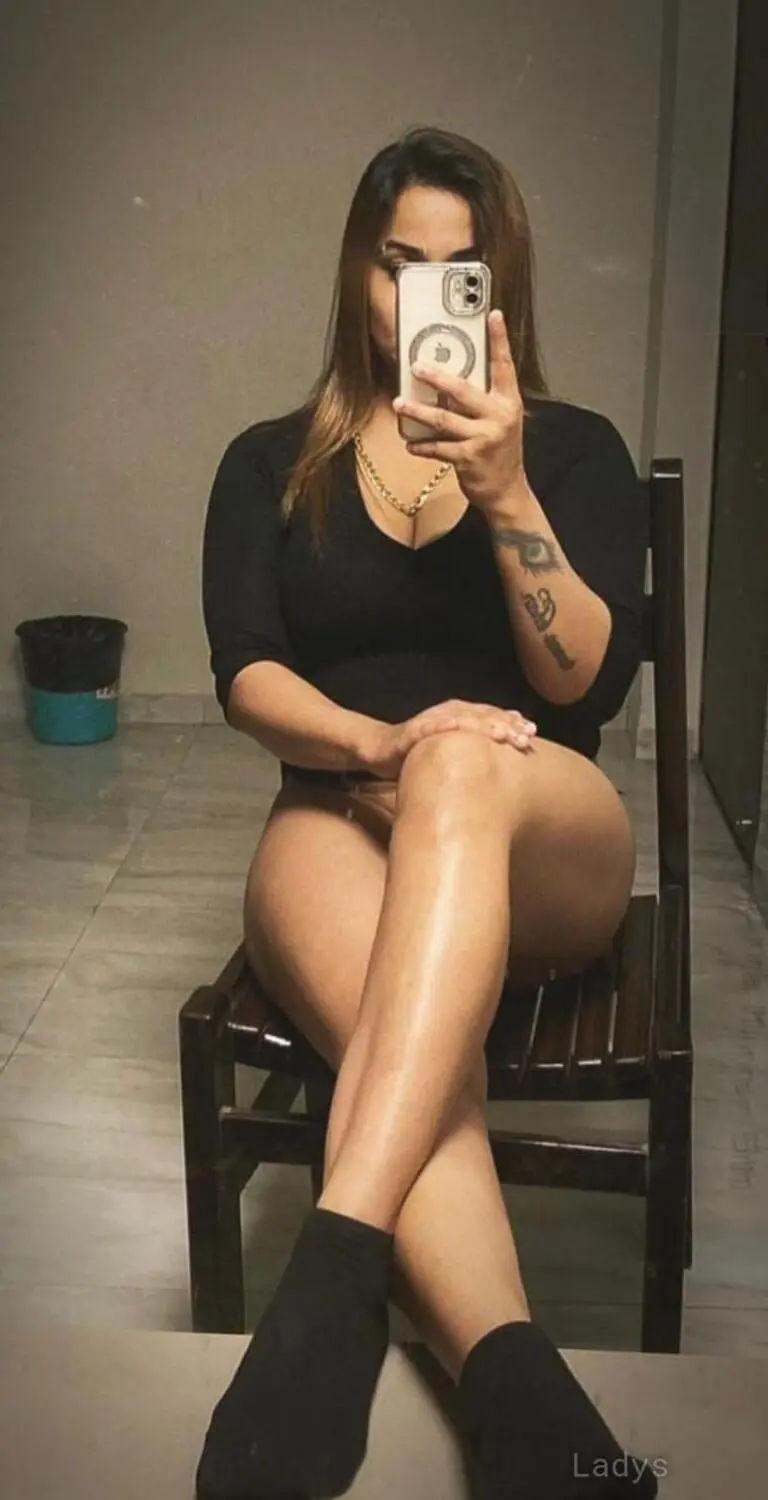 Rina (24) – Call Girl & Independent Escort Service in Kolkata - Gallery Photo 8